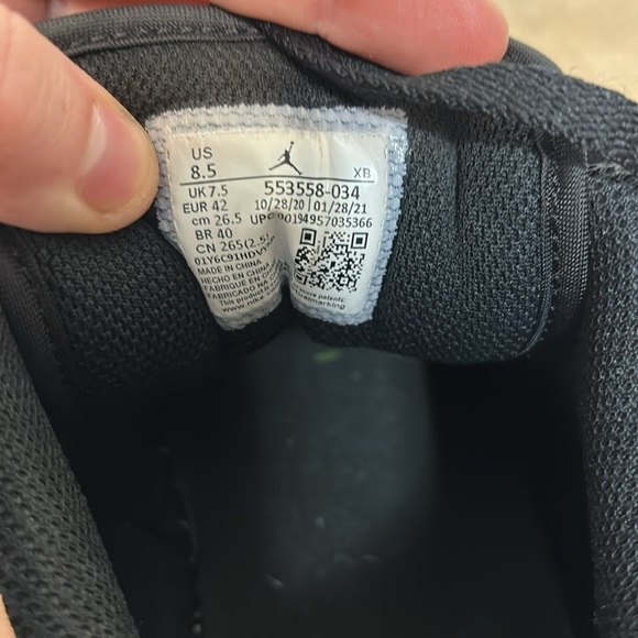 Jordan 1 Low Crimson Tint - Picture 7 of 8